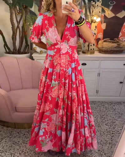 Elegantes Damen Maxikleid mit Blumenmuster und V-Ausschnitt, ideal als Sommer- oder Freizeitkleid.