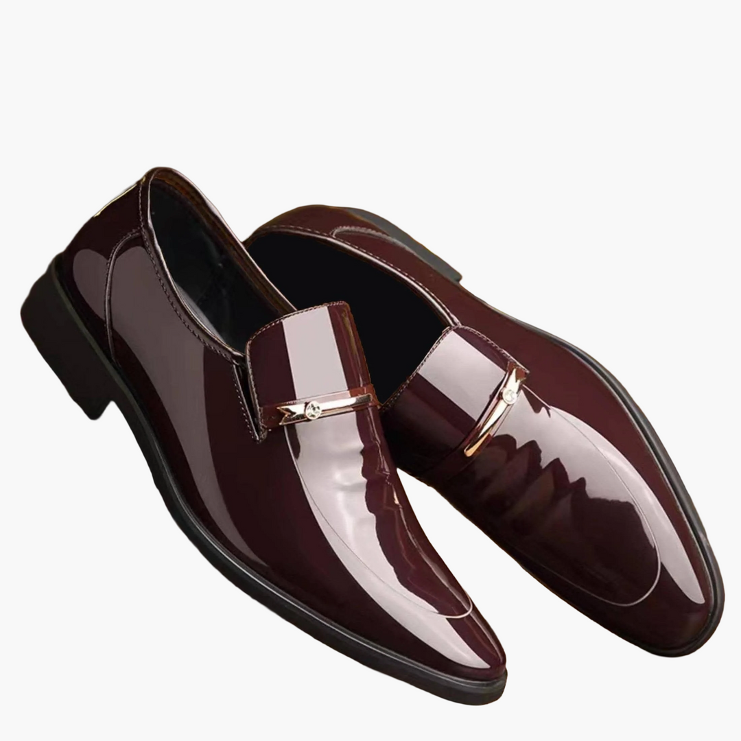 Innenansicht der Herren Business Slipper, weiches Futter für hohen Tragekomfort. Elegante Lackschuhe.