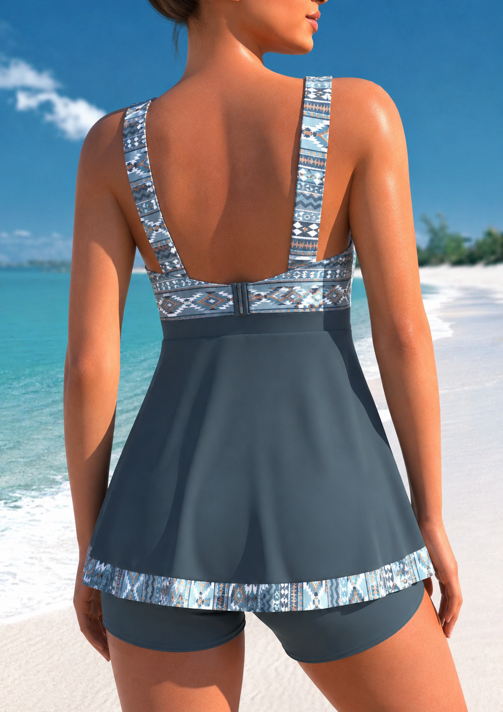 Komfortabler Damen Tankini Badeanzug in Übergröße, nautisches Design, ideal für Strandmode XXL.
