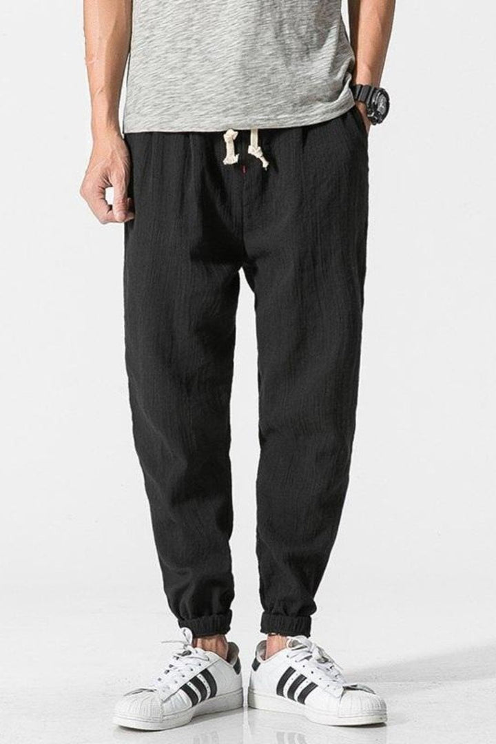 Baggy Herren Haremshose für Streetwear und Sport, komfortabel und stilvoll, ideal für urbane Looks.