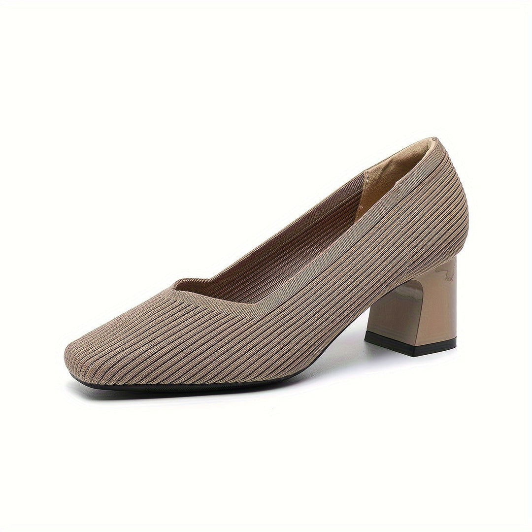 Stilvolle Damen Pumps mit komfortablem Blockabsatz. Stretch-Passform für Business & Freizeit.