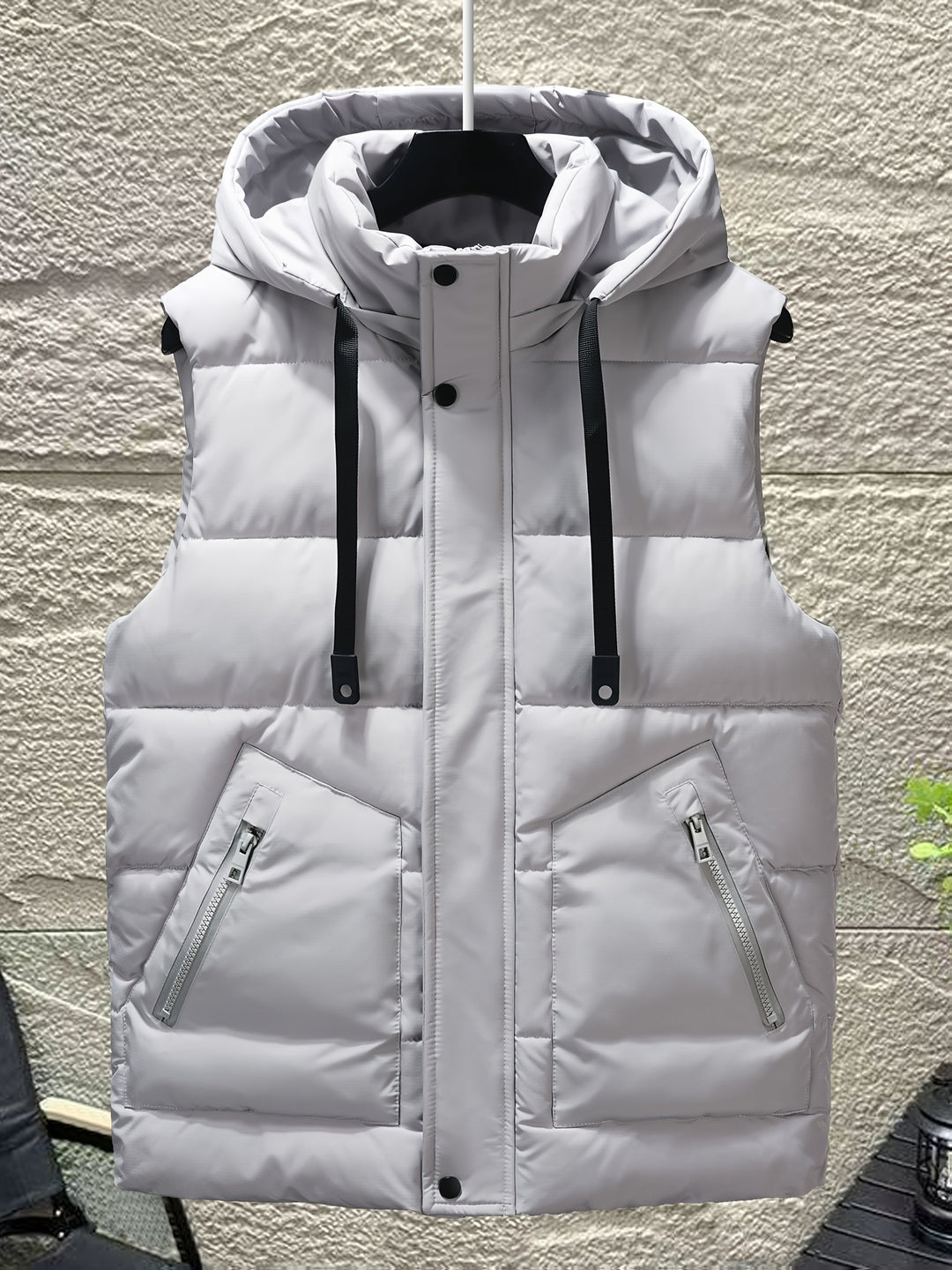Herren Steppweste mit Kapuze, warm und vielseitig für Freizeit & Outdoor.