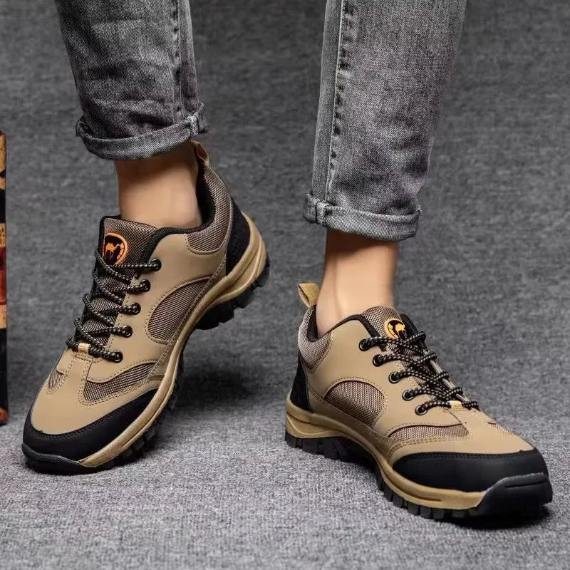 Braune orthopädische Herren-Gehschuhe für Komfort und Stabilität mit Dämpfung und Traktion.