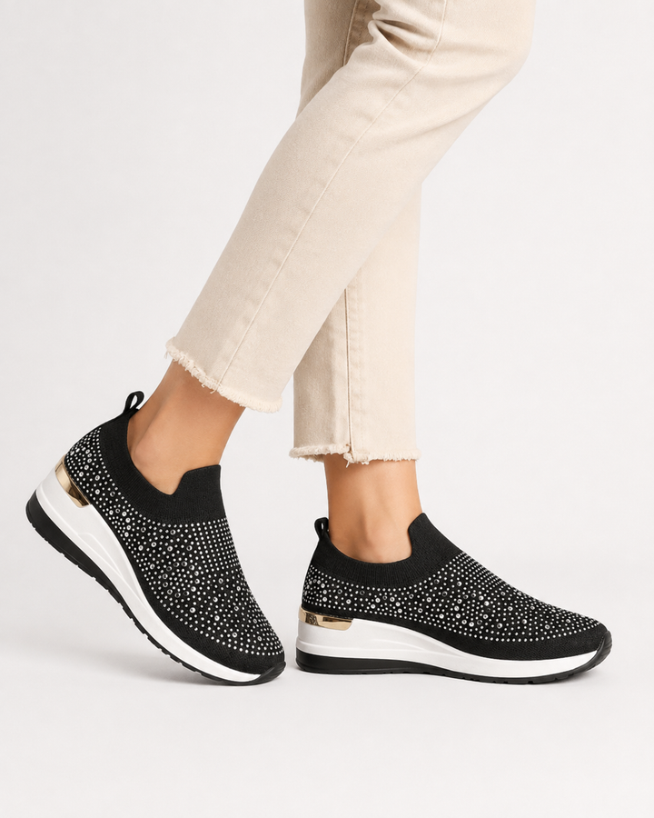 Leichte Slip-on Damen Strass Sneaker, ideal für schnelles An- und Ausziehen. Bequeme Alltagsschuhe.