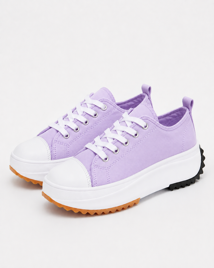 Bequeme Damen-Schnürschuhe für Spaziergänge & Freizeit. Leichte Sommerschuhe, perfekt für warme Tage.