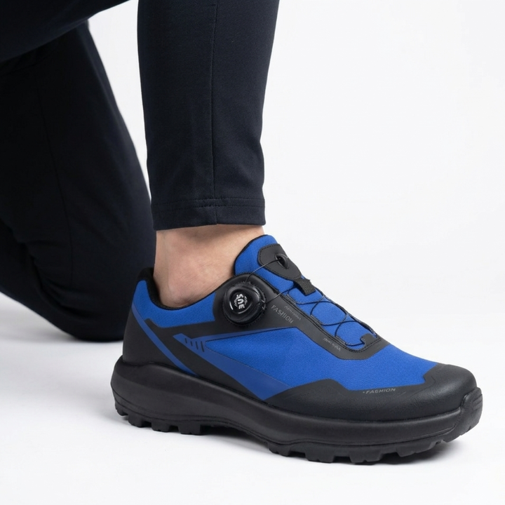 Wasserdichte Herren Wanderschuhe, mit Knöchelstütze, für sicheren Tritt bei jedem Wetter.