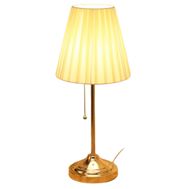 Elegante Tischlampe mit klassischem Stoffschirm und praktischer Zugkette. Perfekt für Wohnzimmer oder Nachttisch.