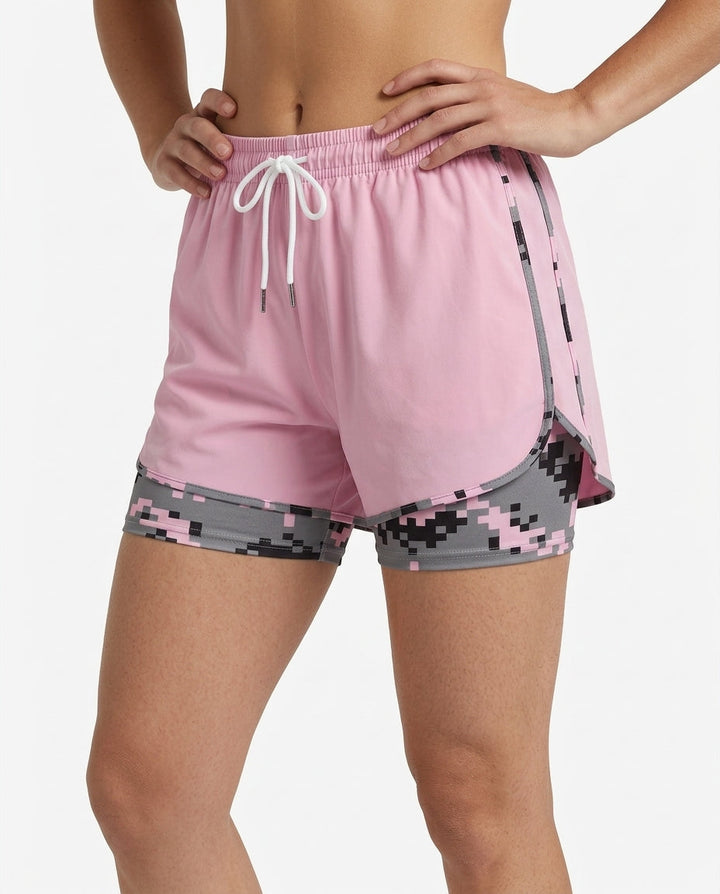 Moderne Damen Shorts, kurz & bequem, ideal für sportliche Aktivitäten oder lässige Sommer-Outfits.