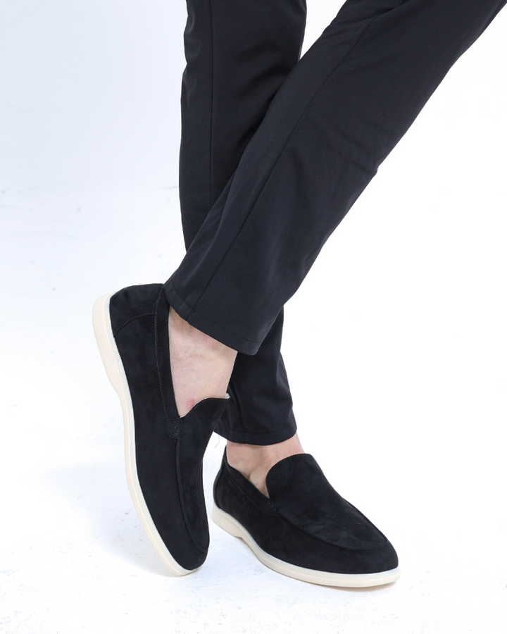 Klassische Herren Loafer, modisch und komfortabel, als Slip-On Modell.