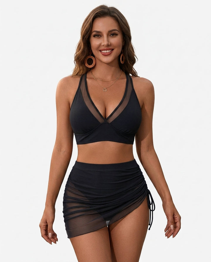 Komfortabler Damenbikini als Strandmode, schnelltrocknend und verstellbar für optimalen Halt.
