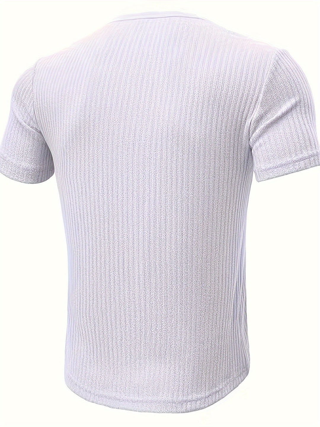 Hochwertiges Herren Henley Shirt, kurzärmlig, mit Ripp-Design & Knopfleiste. Perfekt für den Casual-Alltag.