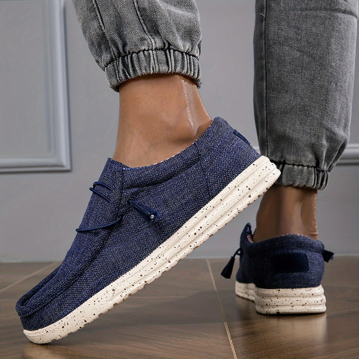 Alltagstaugliche Herren Slip-On Loafer, bequeme Slipper für entspannte Stunden.