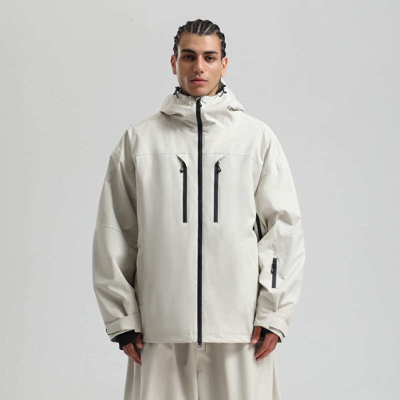 Warme Herren Outdoorjacke mit Vollreissverschluss, winddicht. Perfekt als Schneejacke & Funktionsjacke.