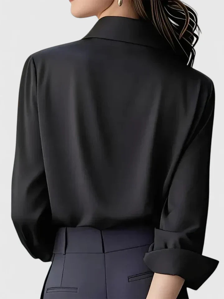 Gemütliches graues Damen Langarmtop, ideal für Casual-Looks oder als wärmende Schicht im Winter.