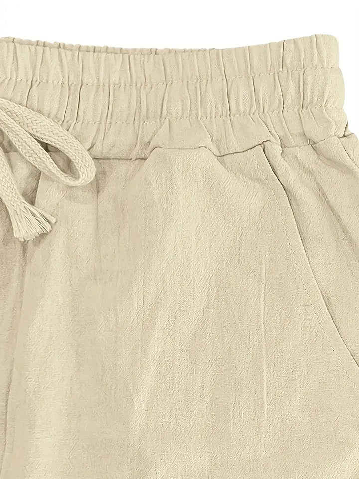 Marineblaue Herren Sommerhose, locker & bequem. Atmungsaktive Freizeithose für heiße Tage.