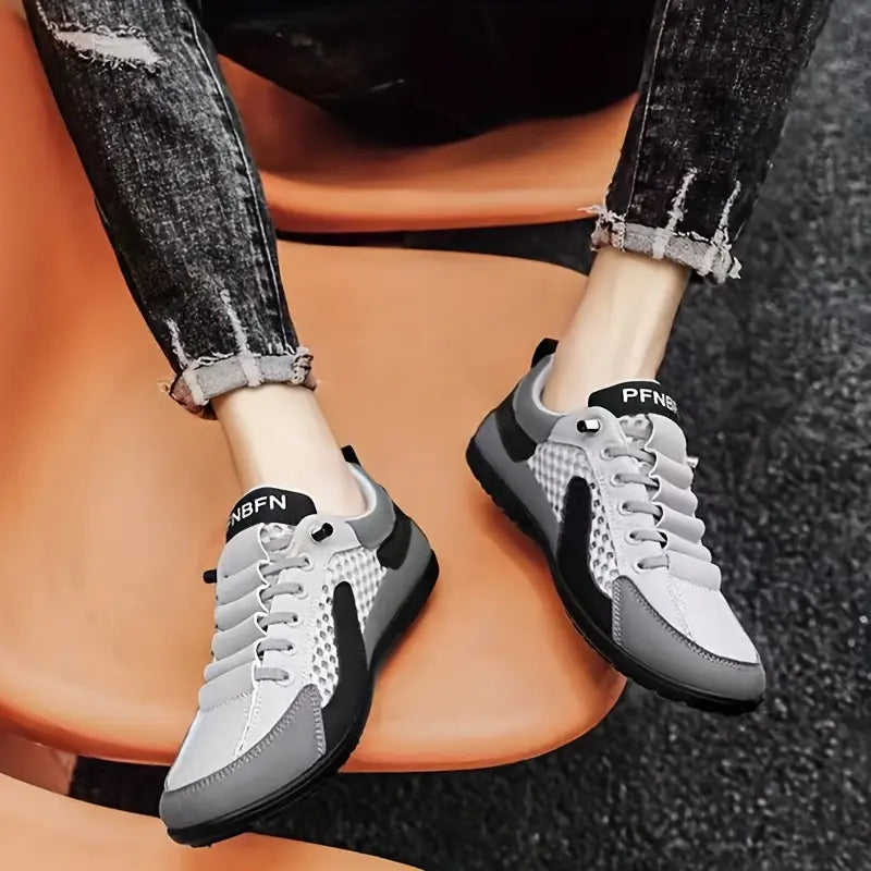 Atmungsaktive Herren Sneakers für Komfort den ganzen Tag; leichte & bequeme Freizeit-Turnschuhe.