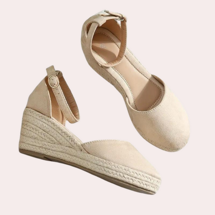 Elegante Damen-Wedges Alina mit bequemem Keilabsatz, ideal als Sommerschuhe für Freizeit und Büro.