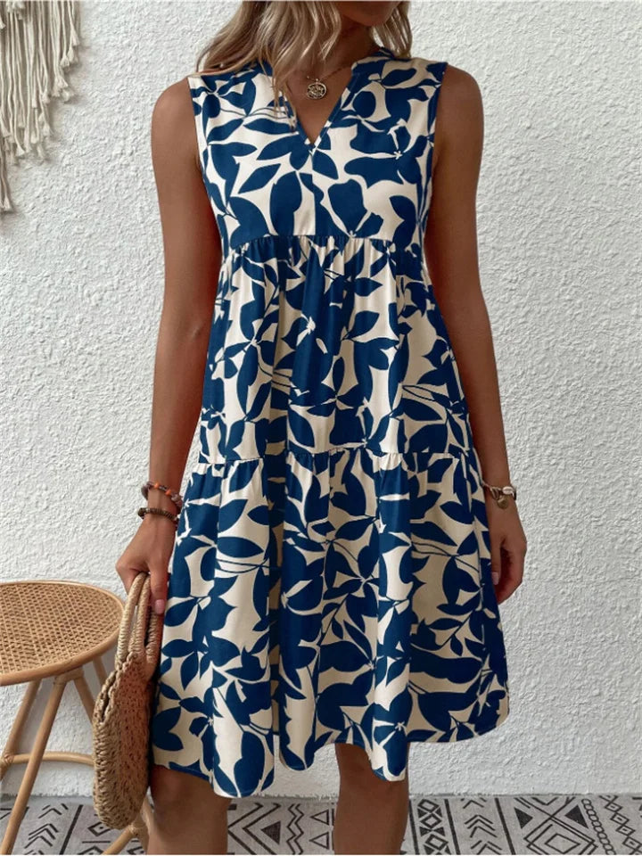 Bequemes, vielseitiges Damen Freizeitkleid, knielang, mit Rundhals. Ideal für sommerliche Eleganz.