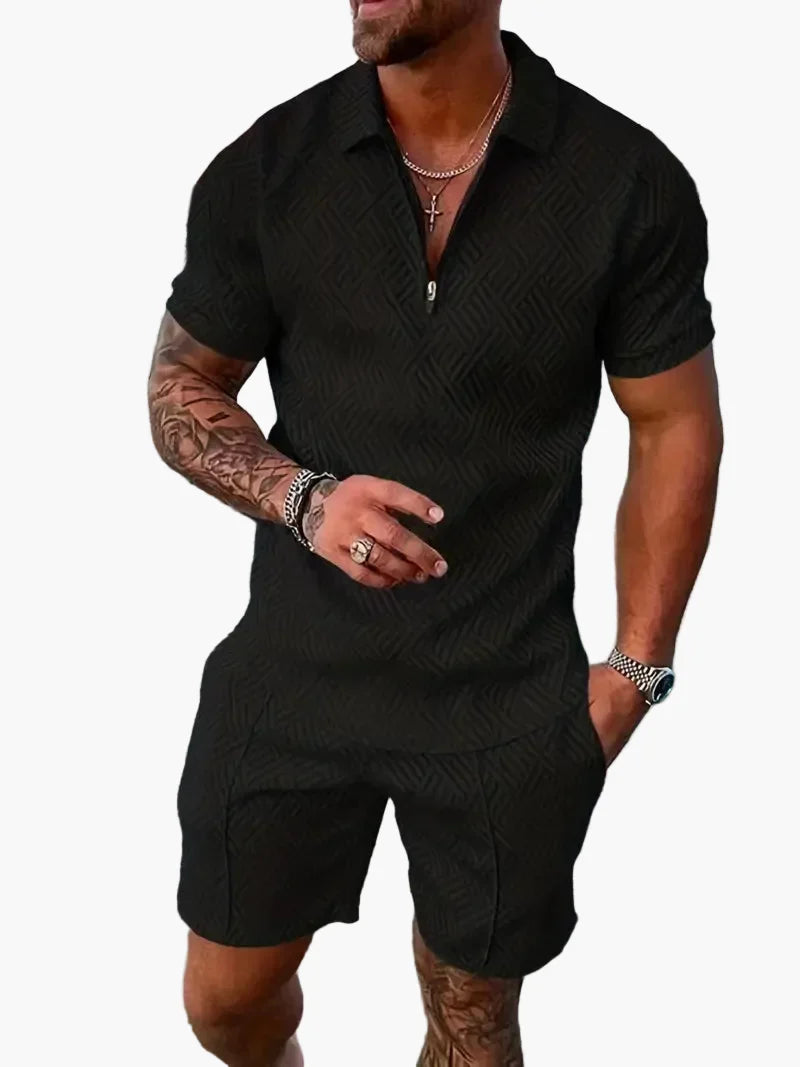 Modernes Herren Freizeit-Set mit Poloshirt & Shorts, perfekt für Sommer & Strand, sportlich-schick.