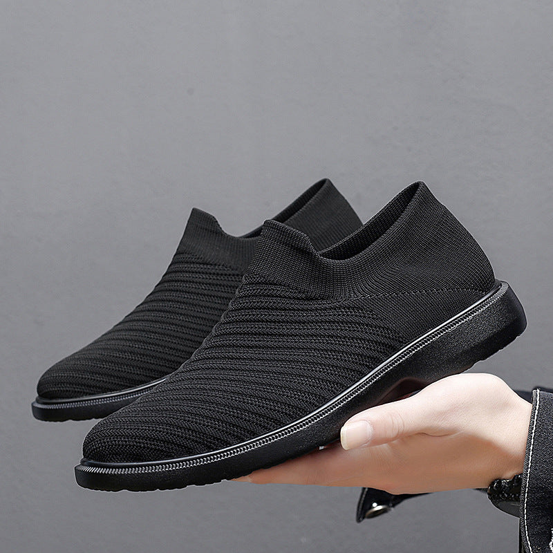 Schwarze Herren Sommer Sneaker, leicht & atmungsaktiv für den Alltag. Bequeme Freizeitschuhe mit flacher Sohle.