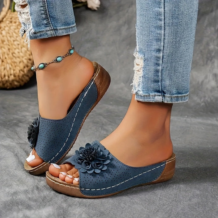 Anthrazitfarbene Athenia Sandalen. Orthopädische Damenschuhe, die Stil & Fußgesundheit vereinen.