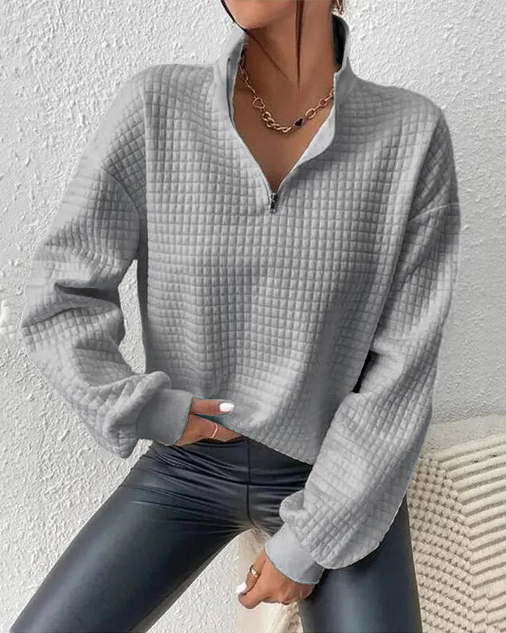 Gesteppter Damen Herbst-Strickpullover, langärmlig, locker geschnitten. Stylisch und warm.