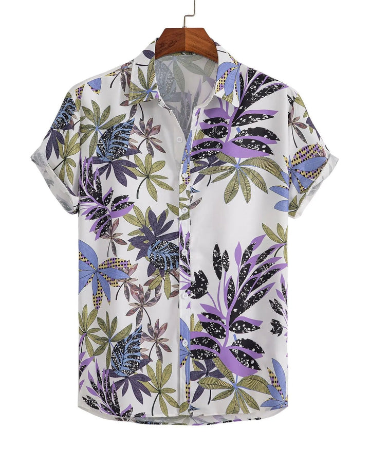 Herren Kurzarmhemd mit tropischem Blumenmuster. Bequem und modisch für den Sommer.