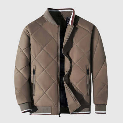 Casual Herren Steppjacke in Armeegrün mit Stehkragen. Robust & warm, ideal für Outdoor-Aktivitäten.