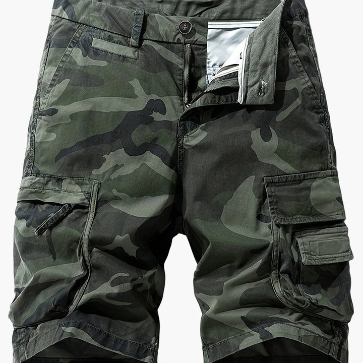 Herren Cargo-Shorts mit Tarnmuster, robust und komfortabel für Outdoor-Sport und Alltag.