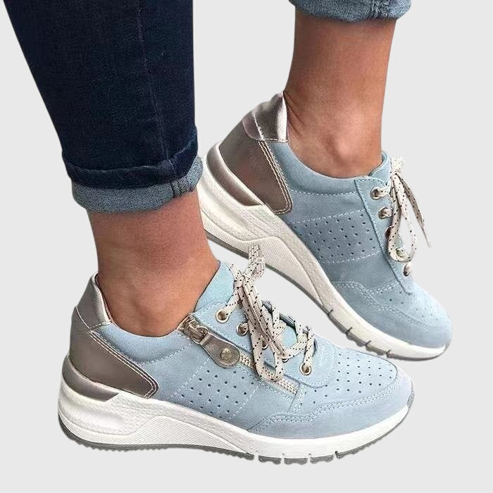 Ergonomische Damen Komfortschuhe, atmungsaktiv und leicht, mit dämpfender Sohle für optimalen Gehkomfort.