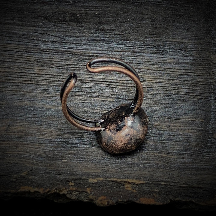 Einzigartiger verstellbarer Rohstein Geburtsring. Naturstein Damenring, Kristall Schmuck, edel.