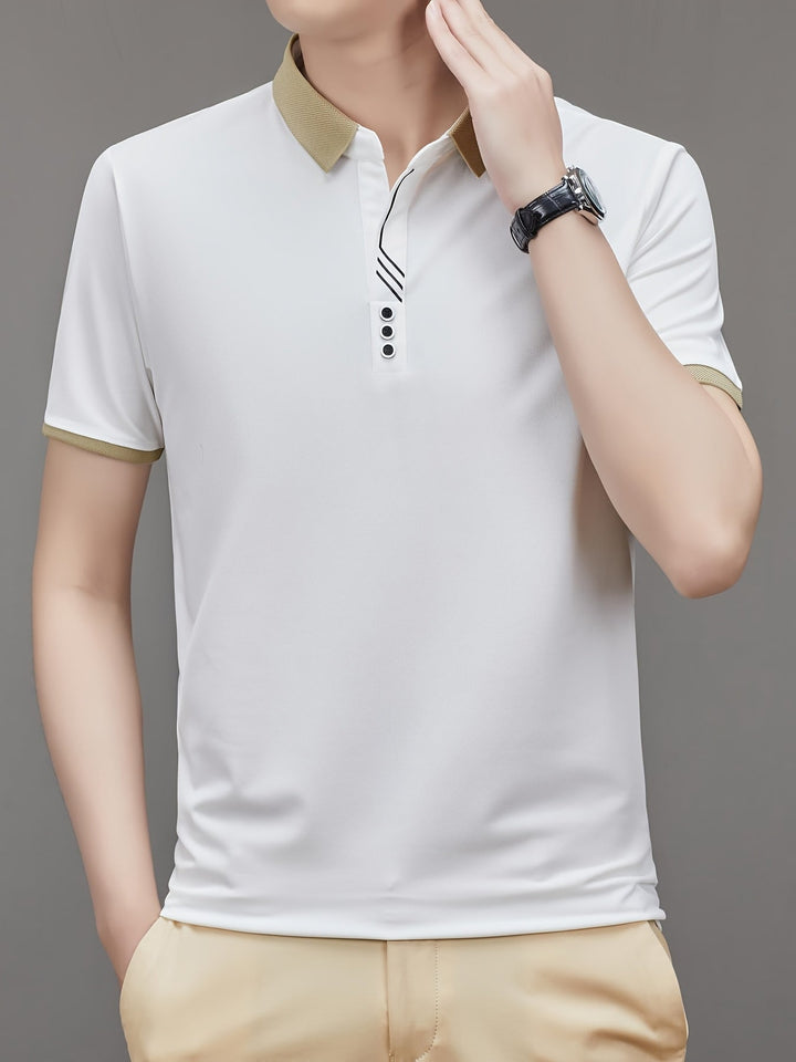 Frontansicht: Elegantes Herren Polo-Shirt mit Kragen in Kontrastfarbe für einen stilvollen Look.