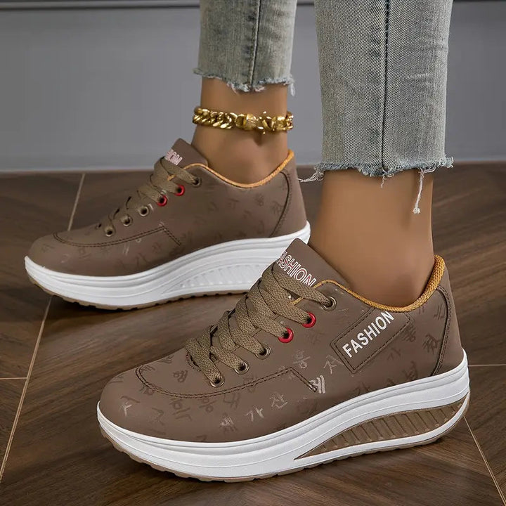 Komfortable Damen Sneaker: orthopädisch, leicht, atmungsaktiv & rutschfest. Ideal für Freizeit & tägliche Nutzung.