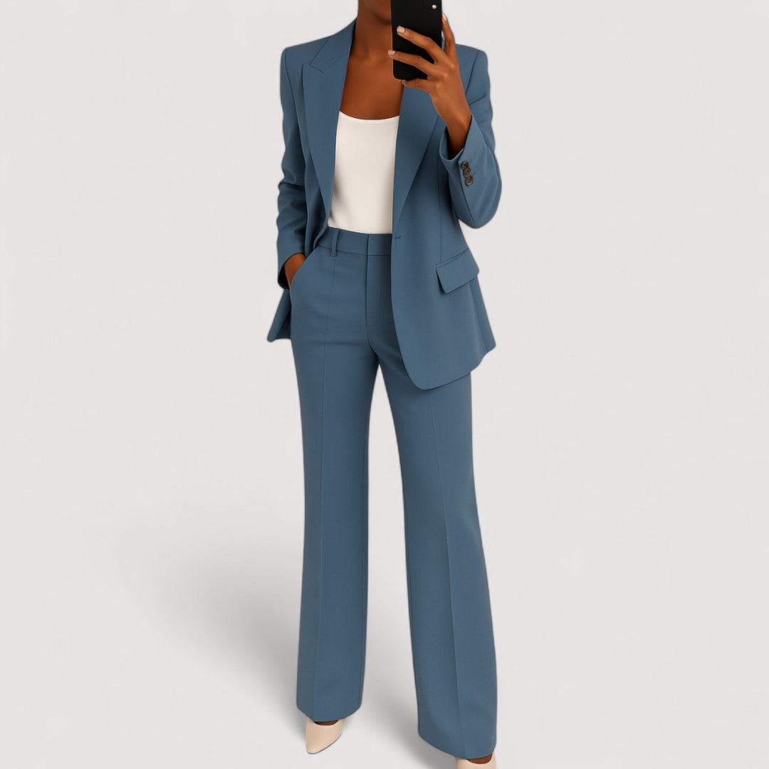 Eleganter Damen Zweiteiler: Stilvoller Anzug mit Blazer & Hose für Business und festliche Anlässe.