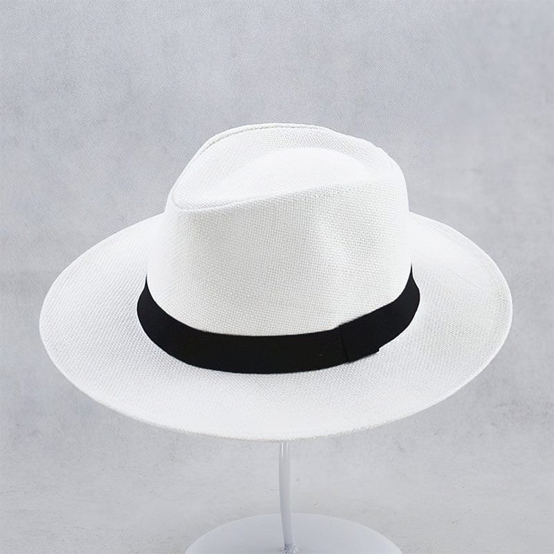 Fein gewebter Unisex Panama Hut. Klassischer, eleganter Sonnenschutz für warme Tage und Urlaube.