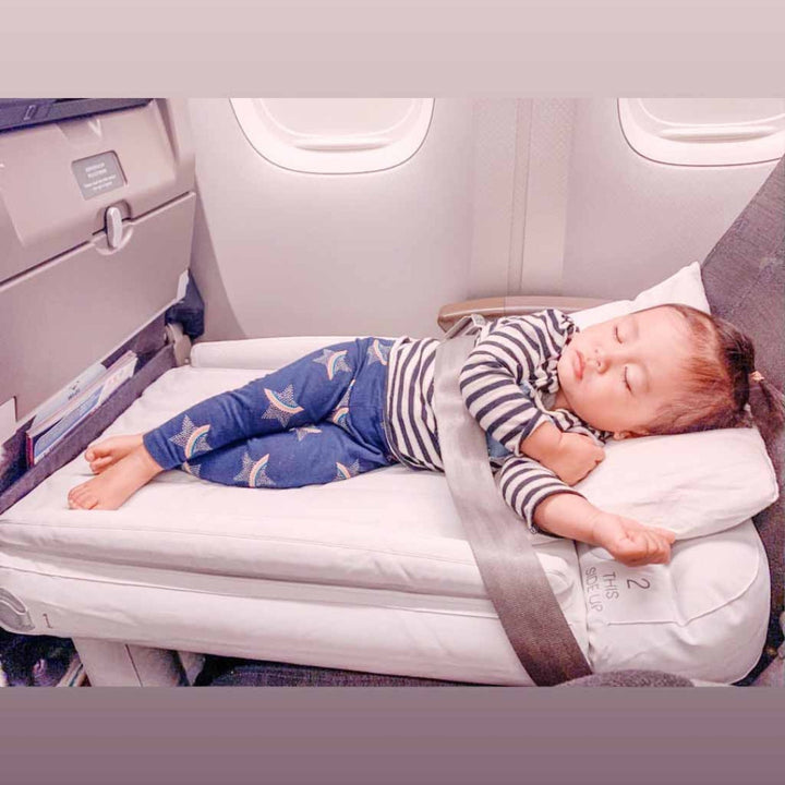 Baby Reise-Luftmatratze für optimalen Schlafkomfort unterwegs. Schnelles Aufblasen, leicht zu transportieren.