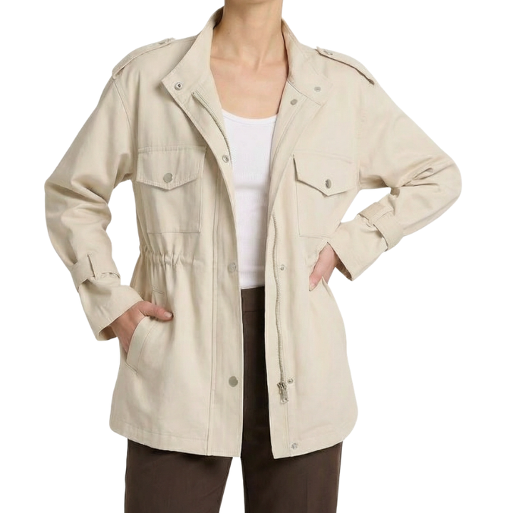 Eleganter Damen Langmantel mit Gürtel für stilvolle Auftritte. Zeitloser Übermantel, ideal für Herbst- & Wintermode.