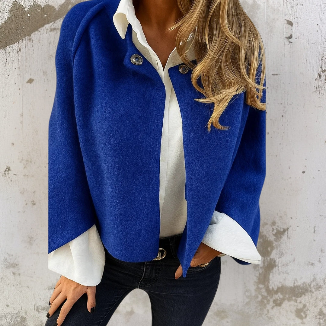 Hochwertige, bequeme Damen Kurzjacke, tailliert, elegant, mit Knopfverschluss für Business & Freizeit.