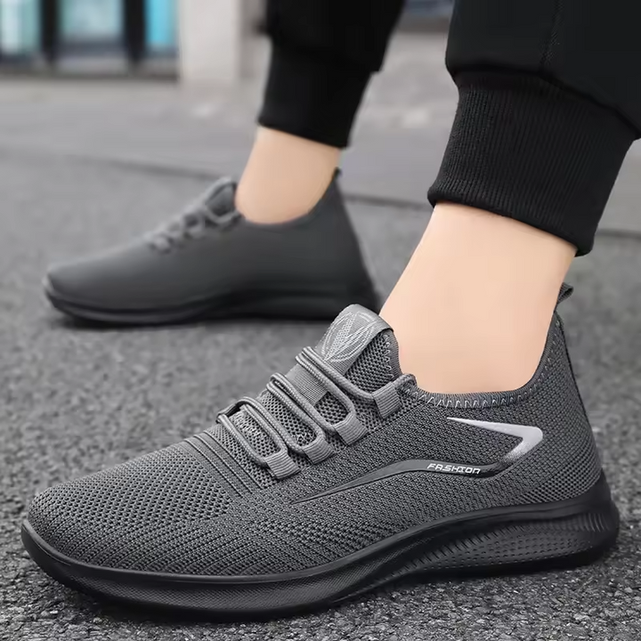 Bequeme Slip-On Herrenschuhe, orthopädisch und gepolstert, perfekt für Alltag und Spaziergänge.