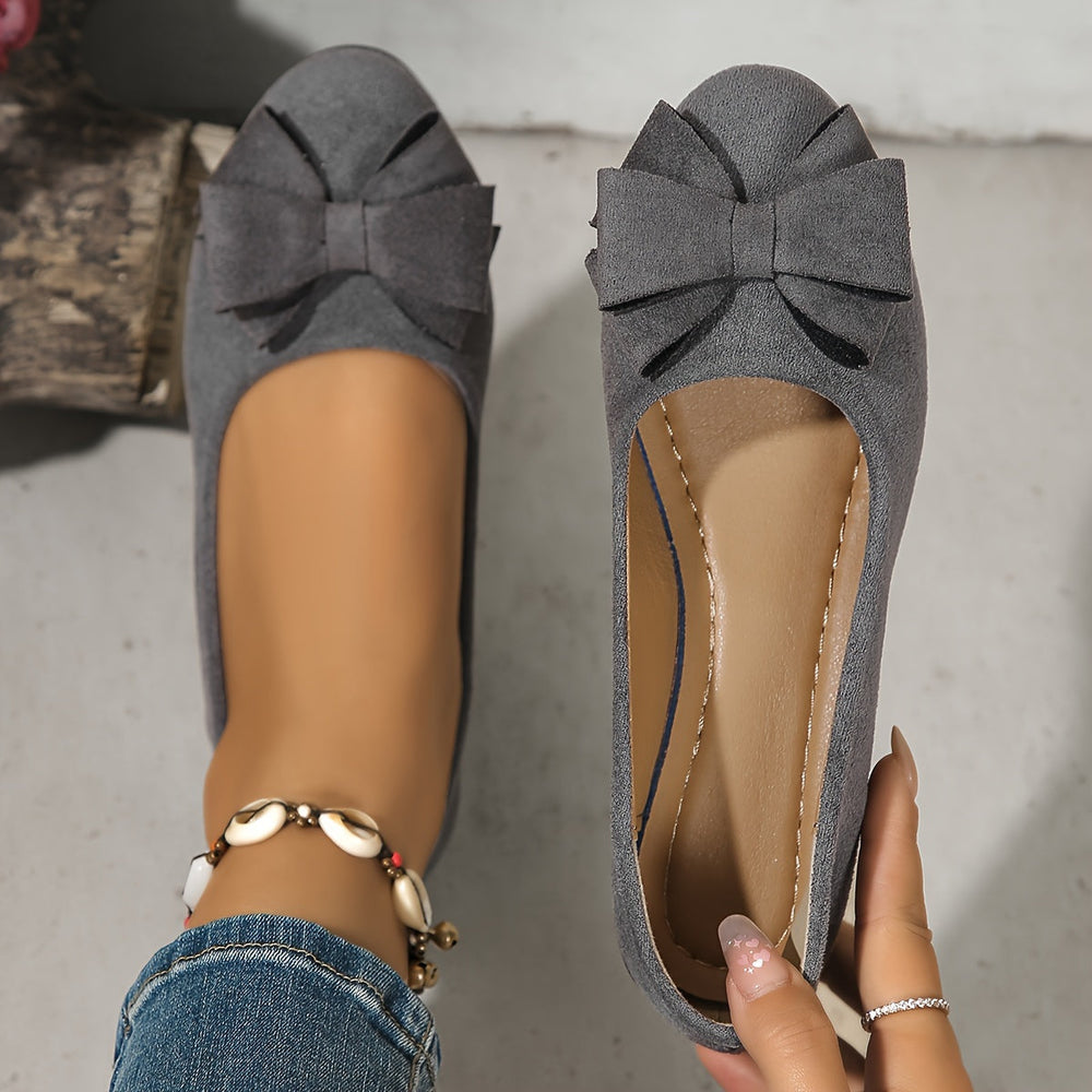 Bequeme Damen Flats mit weich gepolsterter Sohle, ideal für Alltag und Freizeit.