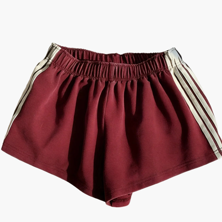 Damen Athleisure Shorts mit Streifen & breitem, elastischem Bund für optimalen Halt beim Sport.