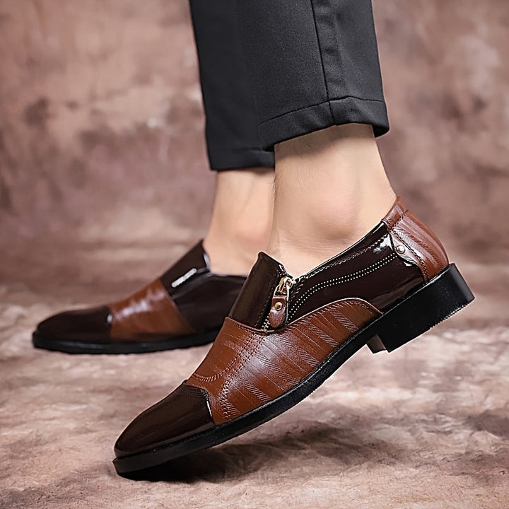 Klassische schwarze Business Loafers für Herren, elegant und bequem für den Büroalltag.