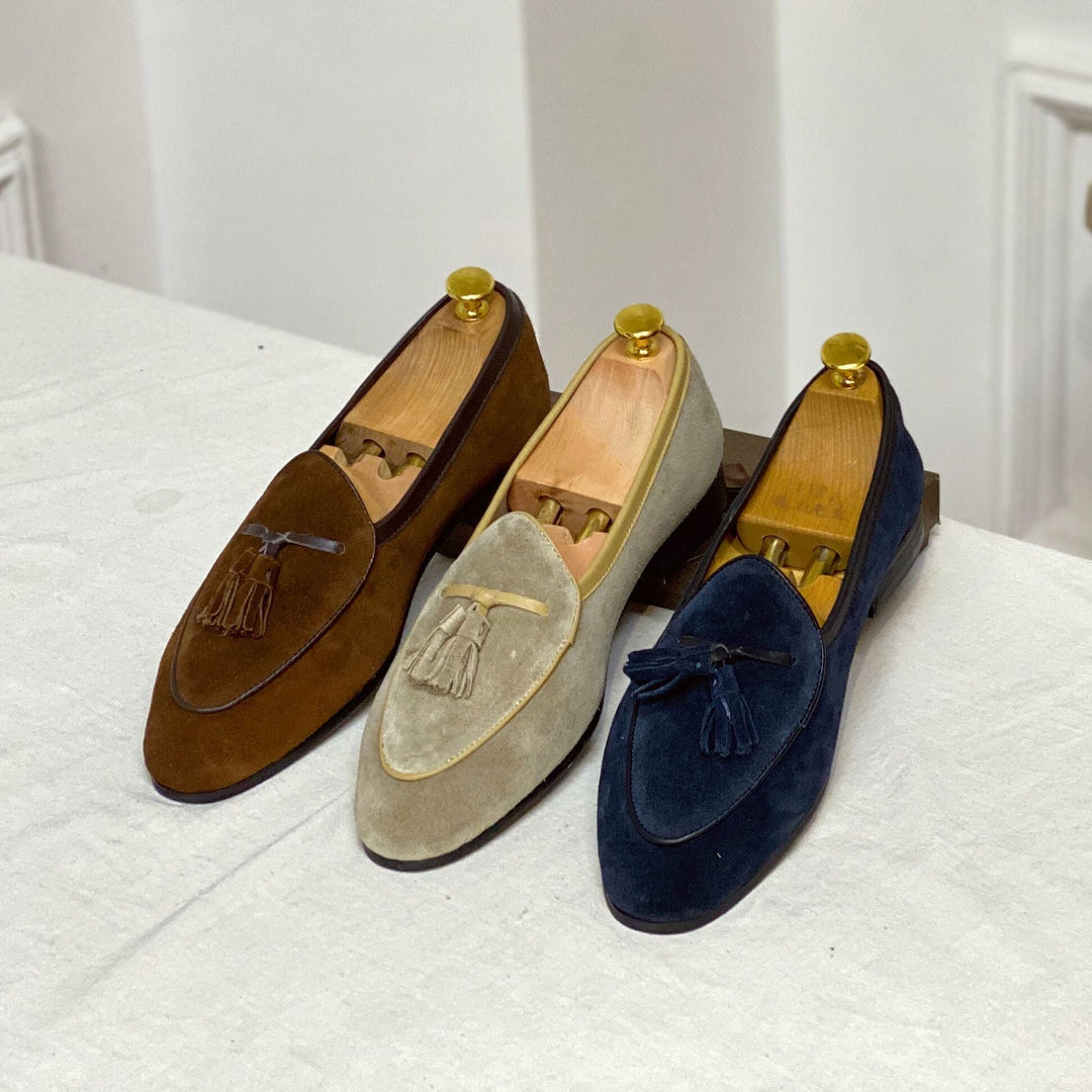 Schwarze Herren Loafer mit eleganten Quasten, handgefertigt aus hochwertigem Leder.