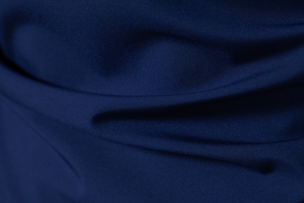 Elegantes Businesshemd für Herren, Langarm, mit stilvollem Kontrast, ideal fürs Büro.
