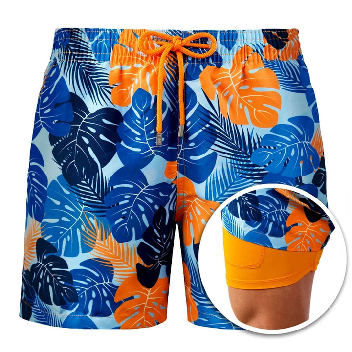 Schwarze doppellagige Herren-Strandshorts, stilvoll & bequem für Urlaub.