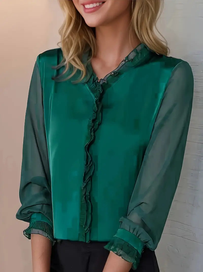 Stylische Sommerbluse mit Rüschen und langen Ärmeln für Damen, vielseitig kombinierbar.