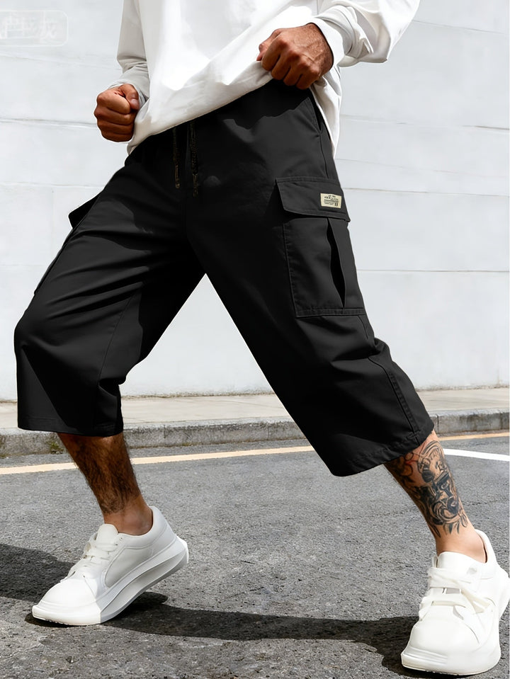 Robuste Herren Streetwear Cargo Shorts, langlebig für Freizeit & Urban-Stil.