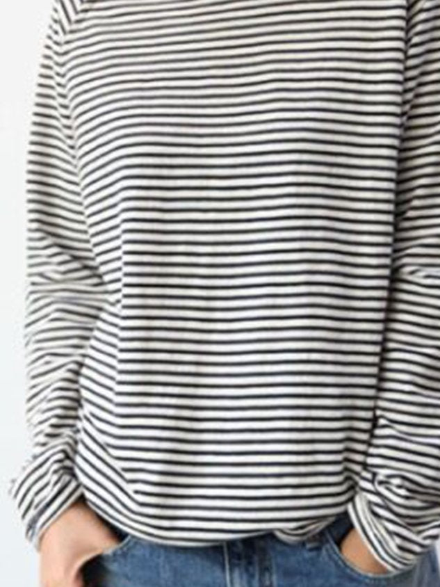 Elegantes Damen Streifen-Top mit Langarm, Rundhals & bequemer loose fit Passform für jeden Tag.
