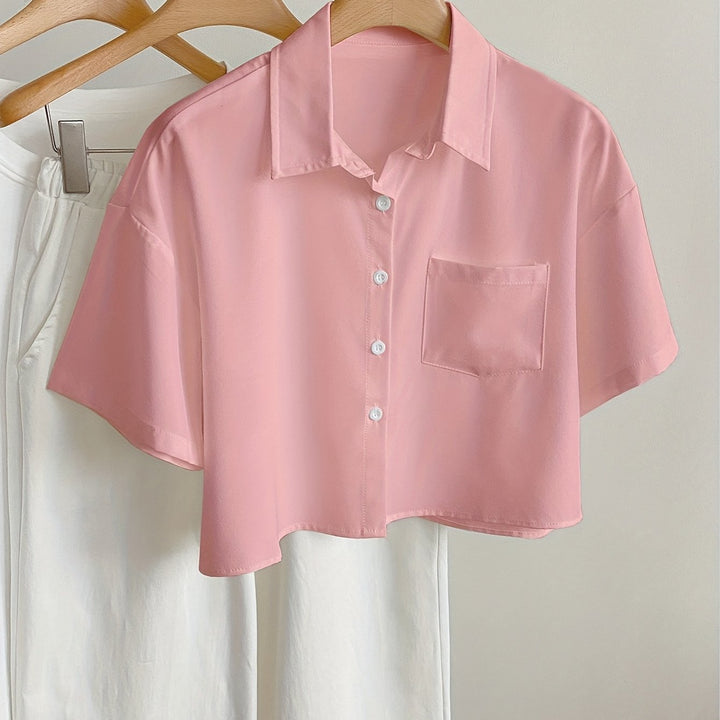 Die perfekte Sommerbluse: Cropped Damen Top, kurzärmlig, lässig & chic.