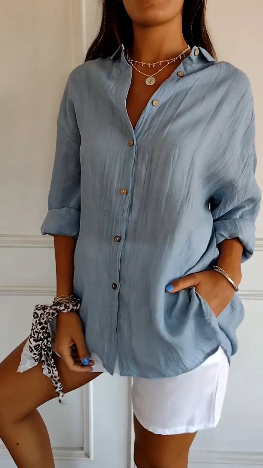 Vielseitige Damen Langarmbluse, ideal als Bürobluse oder elegantes Freizeitoberteil. Mit stilvollem Reverskragen.